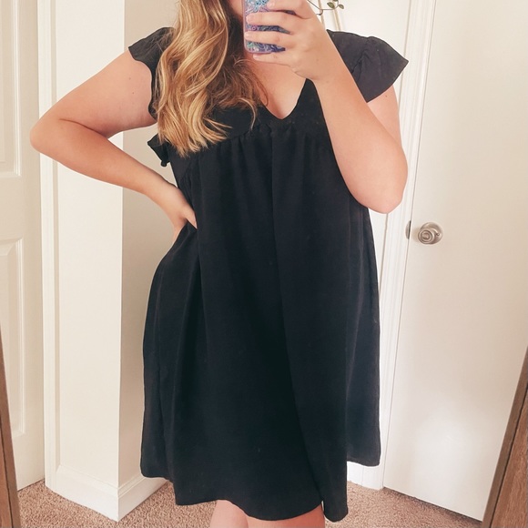 New Boutique Black Ruffle Sleeve Dress - Picture 6 of 9